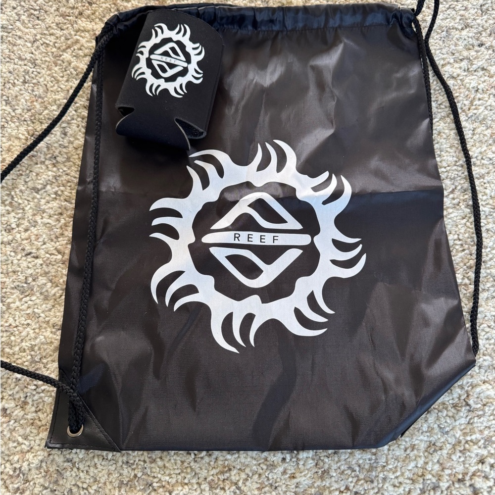 REEF bag and can holder